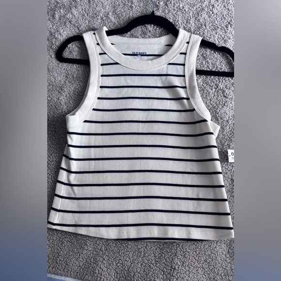 Old Navy Striped Sleeveless cropped Tank  Top - White and Black - Picture 6 of 9